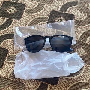 Classic Black Round Matte Sunglasses – Unisex Everyday Style